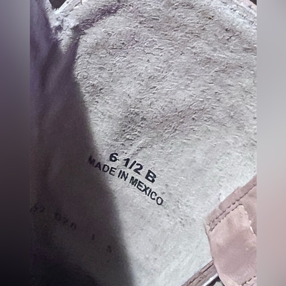 Light tan - Picture 4 of 6